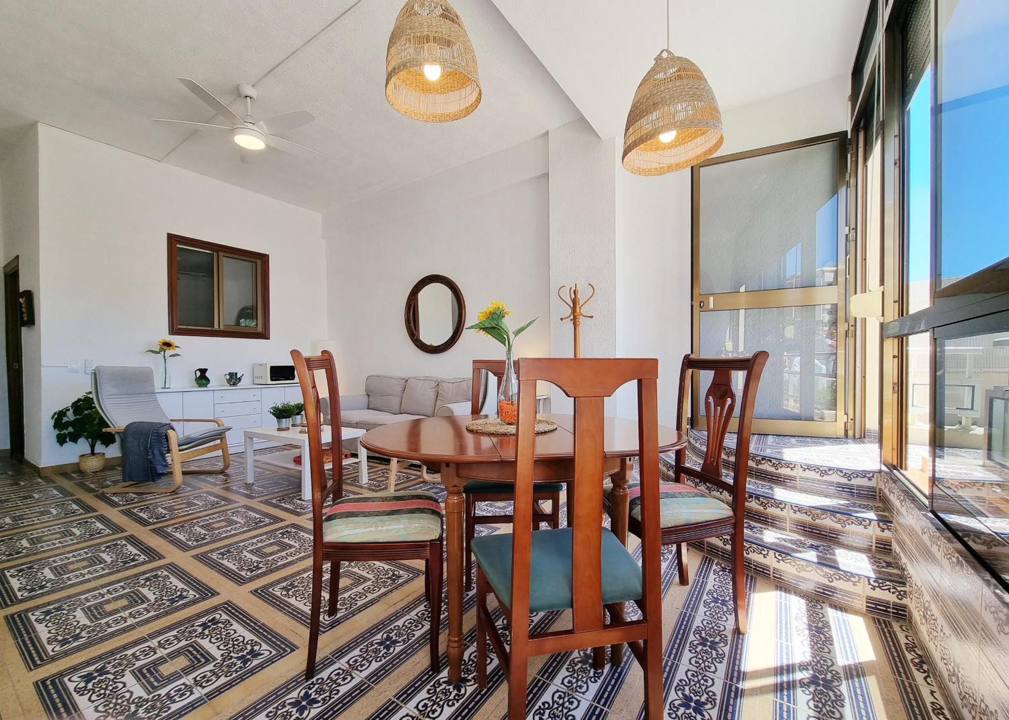 Tinoko Apartament In La Carihuela Beach Torremolinos Buitenkant foto