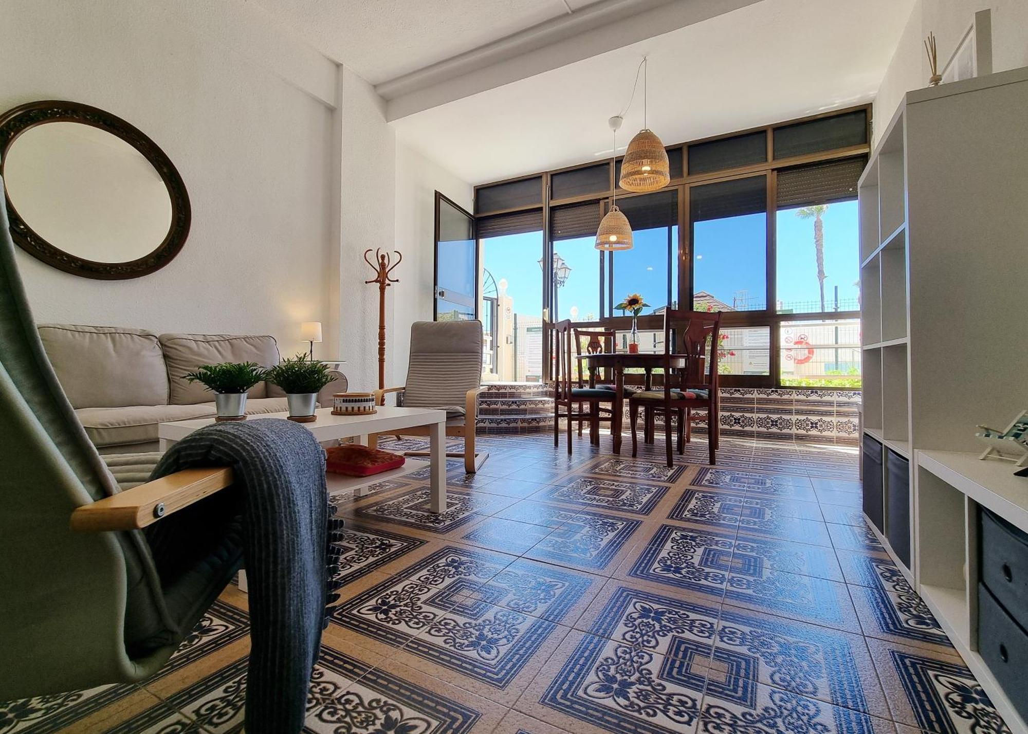 Tinoko Apartament In La Carihuela Beach Torremolinos Buitenkant foto